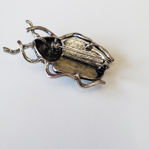 Abalone Beetle Brooch, with rignstone - Picture 5 of 6